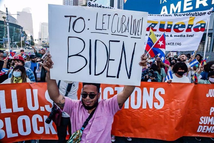 En las propias narices de esa anticumbre se le exigió a Biden el levantamiento del injusto bloqueo a Cuba.
#CubaEsCultura 
#CubaVive 
#VamosConTodo 
#NoHayApagonCultural