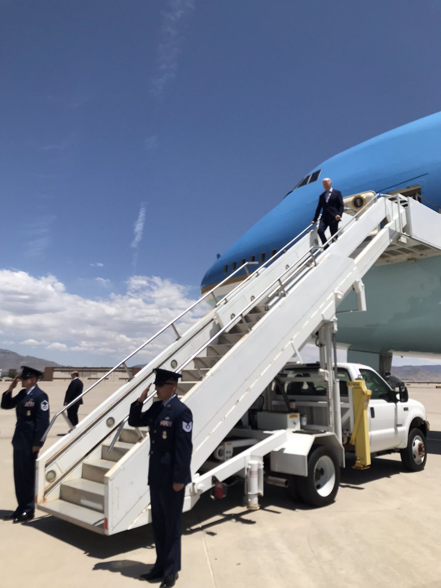 Rep_Stansbury's tweet image. Yesterday we were proud to host @POTUS in New Mexico and grateful for his commitment to help make the families impacted by devastating wildfires whole and to help New Mexico prepare for potential flooding. There is much work ahead but grateful for this important visit.