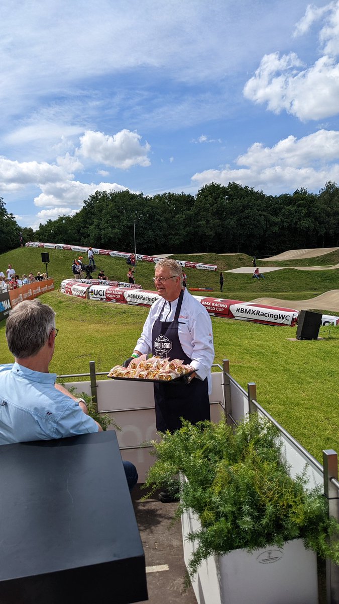 Tim van Dooren tweet media