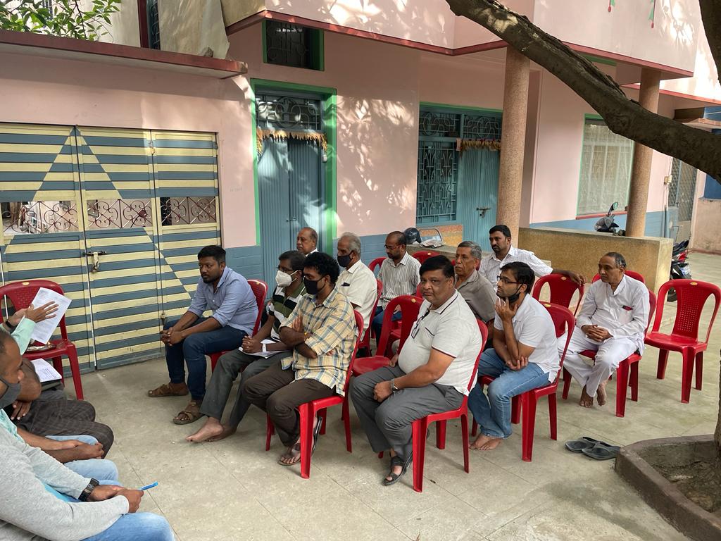 R4BRWA560010's tweet image. Our community can become a better place only if the people who make up the community take the first step of making it better. Our RWA's 1st Monthly meeting held on June 11th 2022.