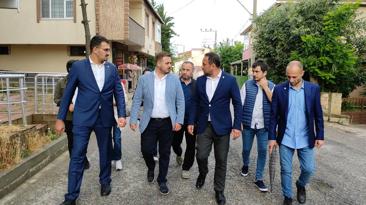 MemleketKocaeli's tweet image. Köy ziyaretlerimizde bugünkü son durağımız #Pelitli köyü oldu. Halkımızın ve esnafımızın dertlerine çözümlerimizi sunduk.