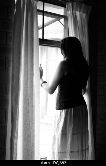 lalimaya31's tweet photo. Dans la pâleur d'un jour nouveau, je te contemple Pierre, toi dont le corps repose sur mon lit. Nous avons dormi l'un contre l'autre, dans une parfaite osmose de nos âmes et dans l'intimité de nos corps.
Je me sens différente à présent, je me sens libre de t'aimer!
#extrait13 https://t.co/doH3W01Zmx