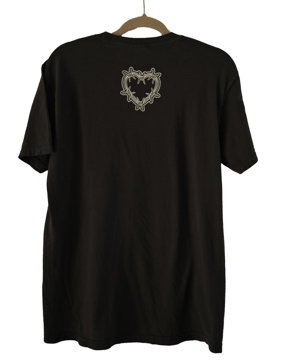 tat2eth's tweet photo. THE LOST ONES FLAG
+
AMOR ETERNO TEE

Available on my web store now

Enter LOSTLOVE as a discount code for $15 off if you order
both this weekend only!

Link in bio. https://t.co/qnOnhYWSDv