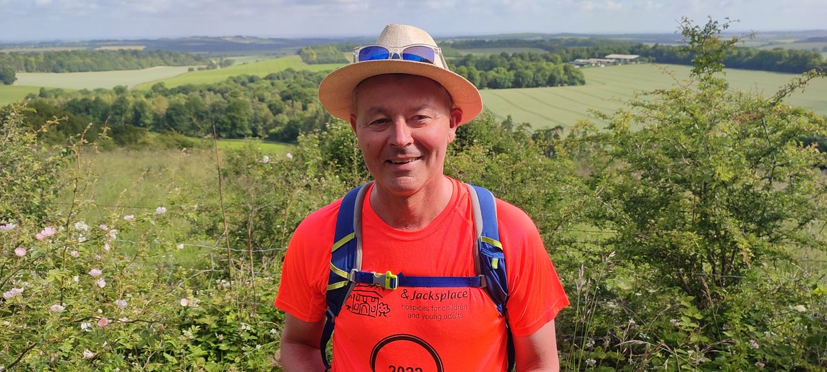 So far so good on the Clarendon Way walk for <a href="/naomiandjack/">Naomi House & Jacksplace</a>. 14 miles done and 12 to go 
justgiving.com/fundraising/si…