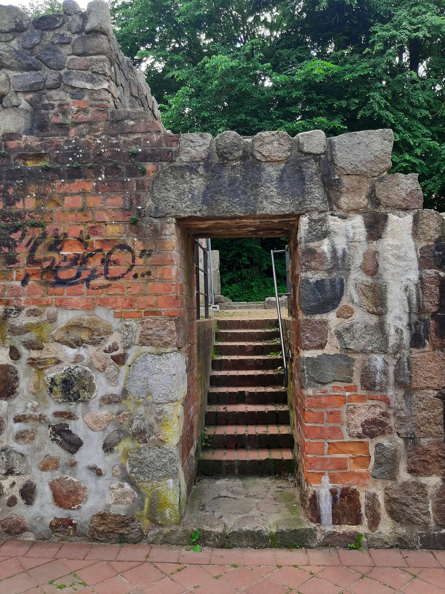 DollesNeuWu's tweet photo. #labcache n in #Harsefeld. Allerdings , es hätte mehr/andere Möglichkeiten für schönere LabcacheFragen gegeben. #geocaching https://t.co/j96IHGIIa2