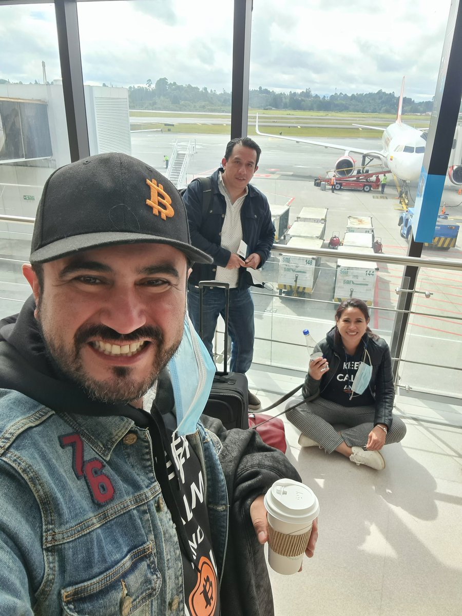 luisgaguilar's tweet photo. Going back home.
Great work #AgroBlockChain at Medellin, Colombia.
.
.
#NFT #bitcoin https://t.co/d5UnZTCcjM