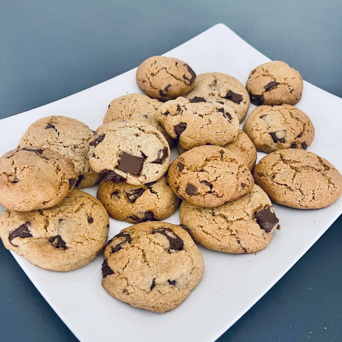 Pendant que tes amis journalistes sont en préfecture pour faire vivre les #legislatives2022 aux auditeurs, les animateurs sont en cuisine ! Faut bien ça, pour la #matinale spéciale qui nous attend 🤗 #RadioFrance #FranceBleu #Famille #ilovemyjob #Equipe .<a href="/francebleu/">Guédon Laurent</a>