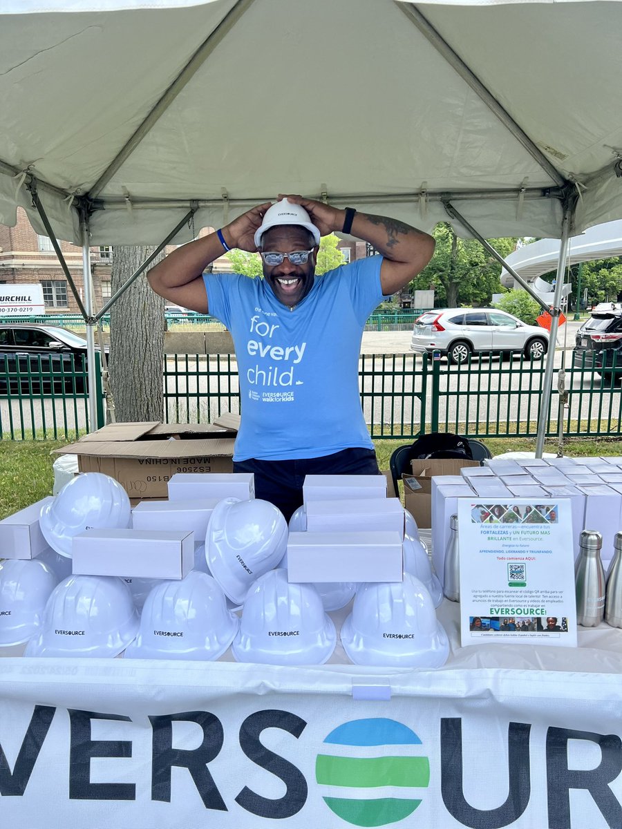 EversourceMA's tweet photo. What a morning we had celebrating and supporting @BostonChildrens! A big thanks to everyone who came out to walk for lifesaving care for kids, and a shoutout to all the volunteers who made it such a special day. #WalkforBCH https://t.co/QK9RewXBhm