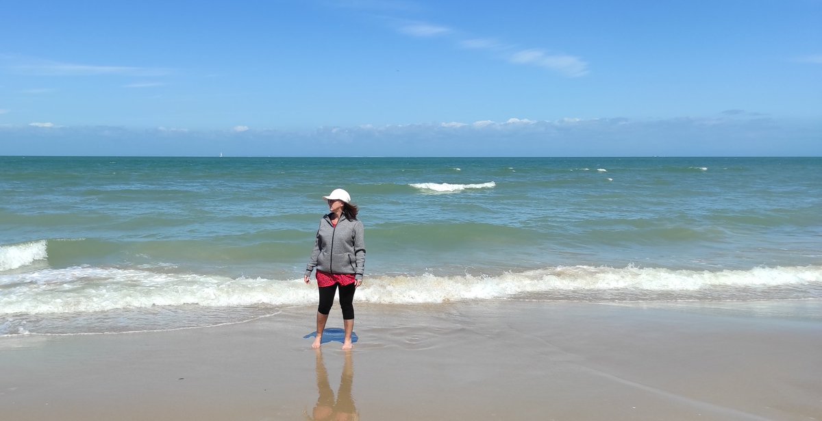 sandyducrocq's tweet photo. Beautiful Monent 
#sea #beach #needbreak #photography #preciousmoment #capblancnez #escalles https://t.co/E3qXu620Zv
