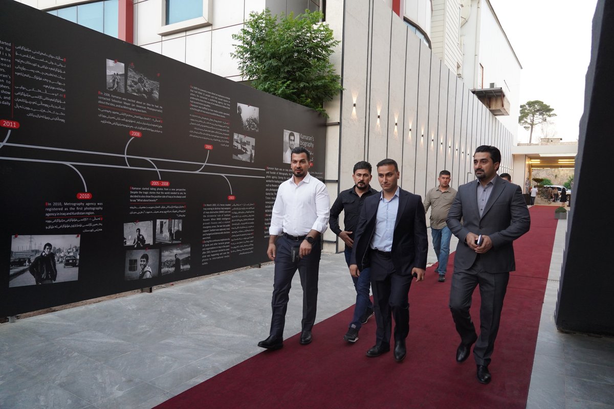 KamaranMuseum's tweet photo. رێورەسمی خەڵاتی کامەران
Kamaran Awards Ceremony
#KamaranAwards #Metrography #Iraq #Kurdistan #photojournalism https://t.co/gGs1bRpmvU