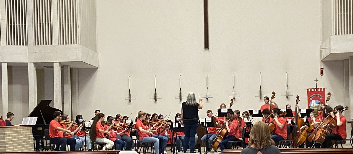 jpmusic657's tweet photo. Spring Valley HS Orchestra representing on Saturday at the Inaugural SC-ASTA Honor Orchestra event at Newberry College! @JTemoney @Richland2A https://t.co/eHmxSY6ltA