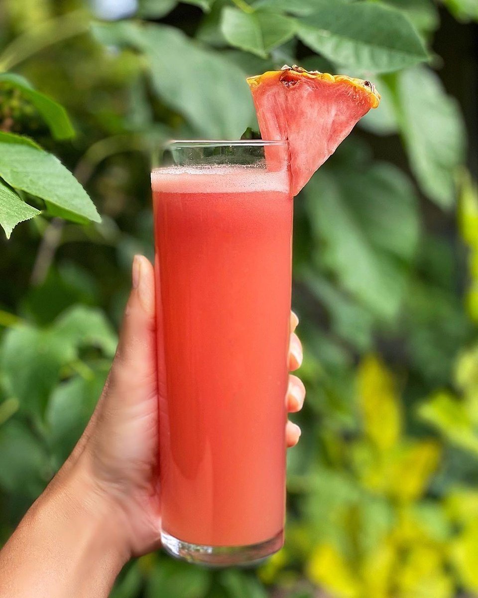 Thanks to <a href="/kimlycurry/">Kim Ly Curry</a>, we are craving this Pinkglow® drink 😍

#Pinkglow® #Pineapple #PinkDrink #Sunday