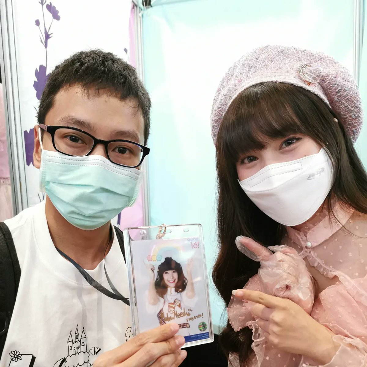 i7SinsX's tweet photo. โชคชะตาทำให้มากทม. ตรงกับวันที่จัดงานพอดี ตอนแรกคิดเรื่องที่จะคุยมาแล้ว พอถึงเวลาจริงล่กซะงั้น 😂😂
แต่ก็ได้รับพลังใจมาแบบ 300% 💖
ไม่ว่าคุณหมูจะอยู่ในบทบาทไหน
ก็จะยังคอยซัพพอตคุณหมูอยู่เสมอ
เพราะ ม่านมุก = ม่านมุก เสมอ 💖🐷
#BeautifulMemories
#mahnmooksweat16
#Sweat16 #GoSweat https://t.co/wIS1c1x4M5