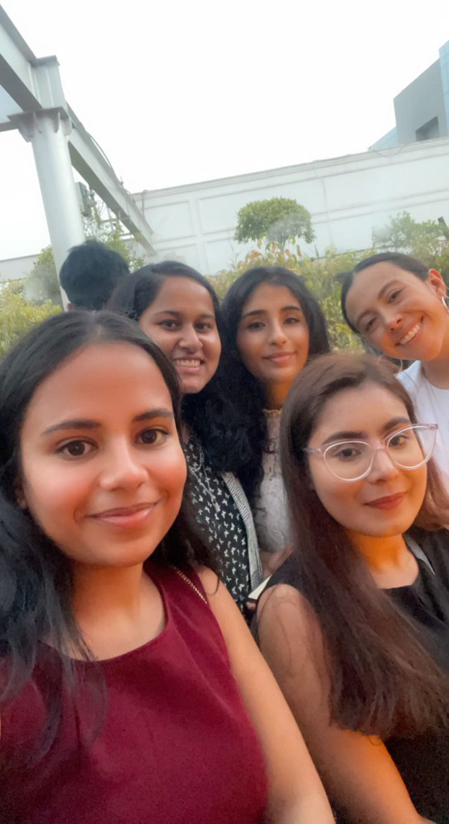 irashimittal's tweet photo. great sunday with @superwomendao meet-up 🥂💕

new friends in web3 @HimikaPrabhat @Jazzincrypto @YashikaChugh4 @anamariamb16 👋 https://t.co/XxTFlcAeum