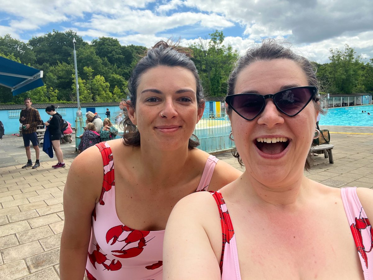 Colleagues that swim together, stick together! @darlingfi 🦞 (this is just the latest in our series of matching outfits)