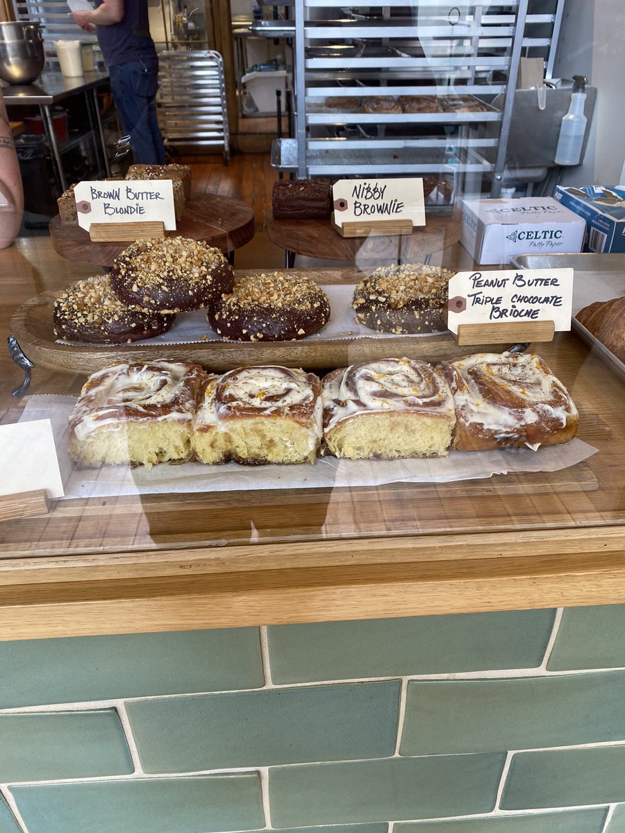 cincygreghoodin's tweet photo. @BrownBearBakes celebrating #NationalPeanutButterCookieDay accordingly in Peanut Butter Triple Chocolate Brioche form @OTRCINCY @2ndSundayOnMain #shoplocal #dinelocal #sundayincincy #summerincincy #eatcincy #Cincinnatieats https://t.co/wmOX9OJDrE