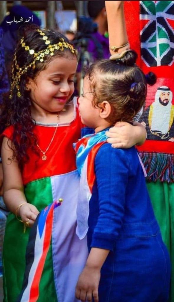 uaearab1's tweet photo. منورين #جزيره_ميون و #سقطرى 
تأمين خطوط  الملاح  قوات دوليه
#الجنوب_العربي https://t.co/2QTgqleMdk