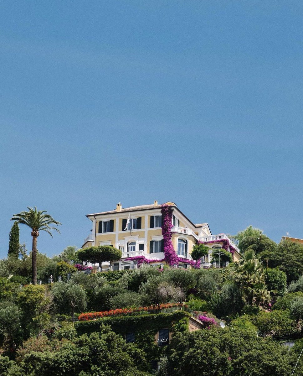 NATALIALABEL's tweet photo. Sun-kissed Portofino. Heaven. https://t.co/TbEVwzv1lR