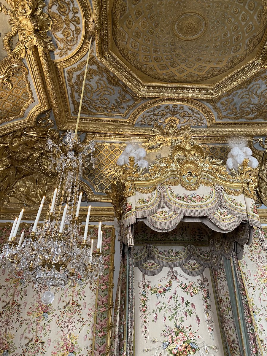nadiaelroz's tweet photo. Versailles https://t.co/d6PTMaQO94