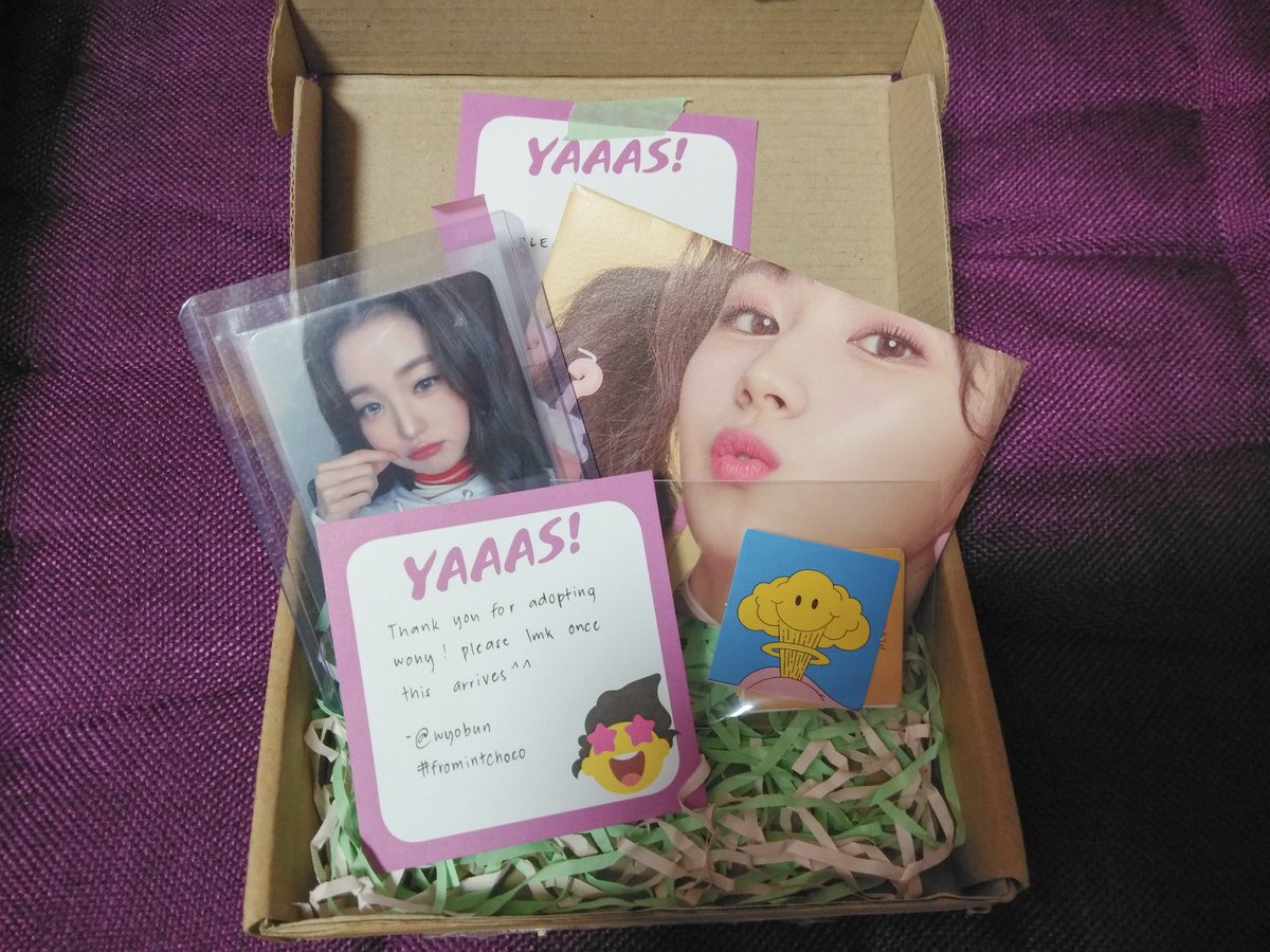 th8cartt's tweet photo. wonyoung set arrived safely!! thank youuu @wyobun for the smooth transaction and pretty packaging and freebies! 

#fromintchoco https://t.co/mbx9JlZU9J