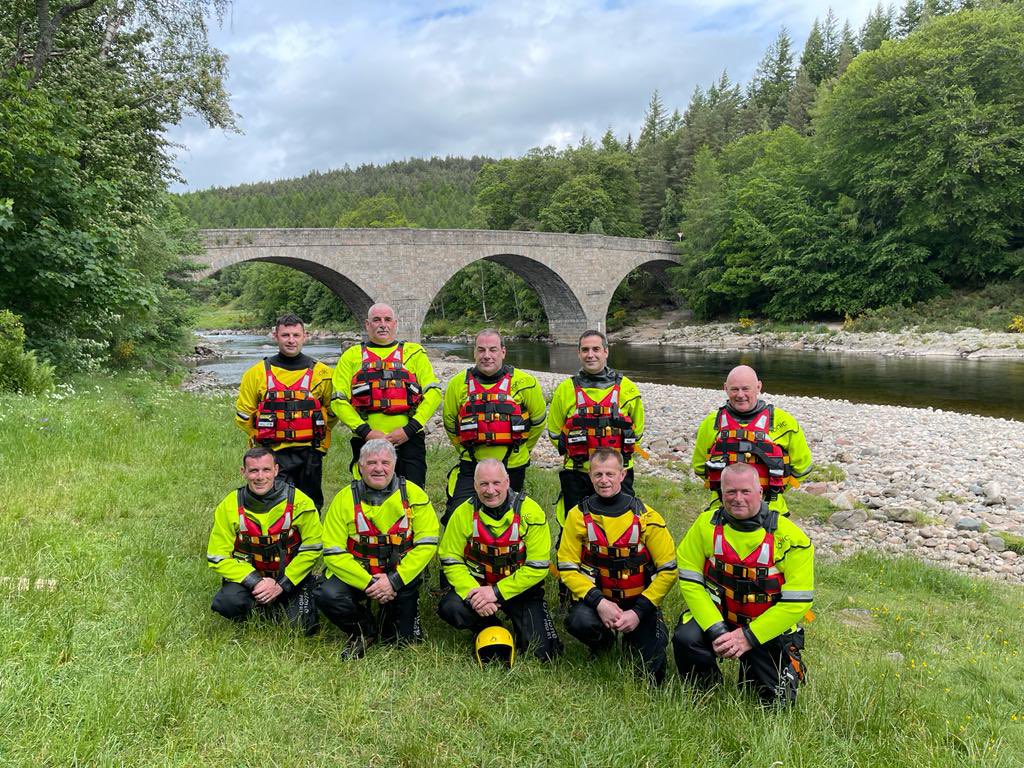 Crew out this weekend refreshing our Flood Responder and Swift Water capabilities. 
Due to COVID restrictions, courses like this have been difficult to organise so great to be out, learn new procedures and practice them in the water.