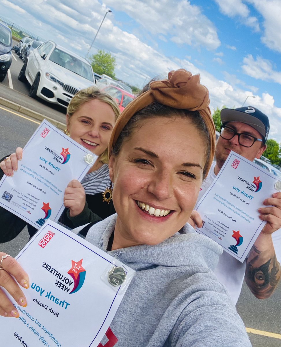 Massive thank you to @DearneAreaTeam for their acknowledgment & thanks to us on #VolunteersWeek2022 ❤️💙🤍 thank you as always for supporting us ! 
Love Beth, Tom & Gem ❤️💙🤍 #BeReyt