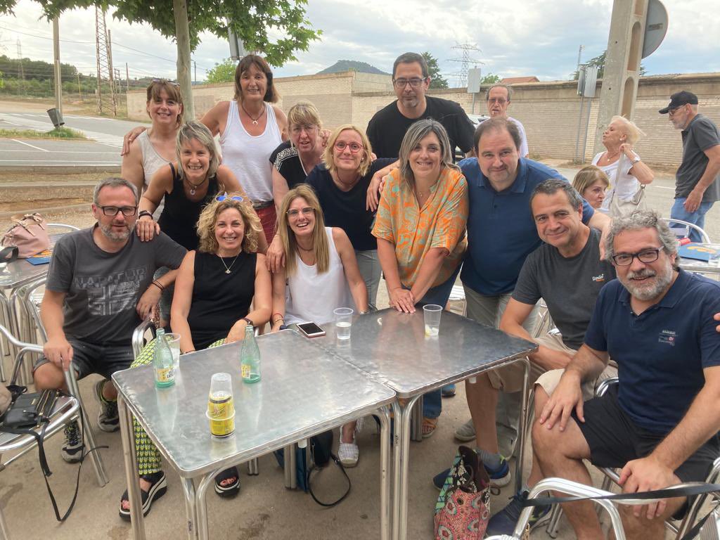 CbfManresa's tweet photo. Una jornada festiva amb molts retrobaments.
#Manresaésbàsquet 
Moltes gràcies als organitzadors que ho heu fet possible i un esment especial a una de les seves ànimes. Gràcies #FrancescdePuig https://t.co/KCmgKBNFtT