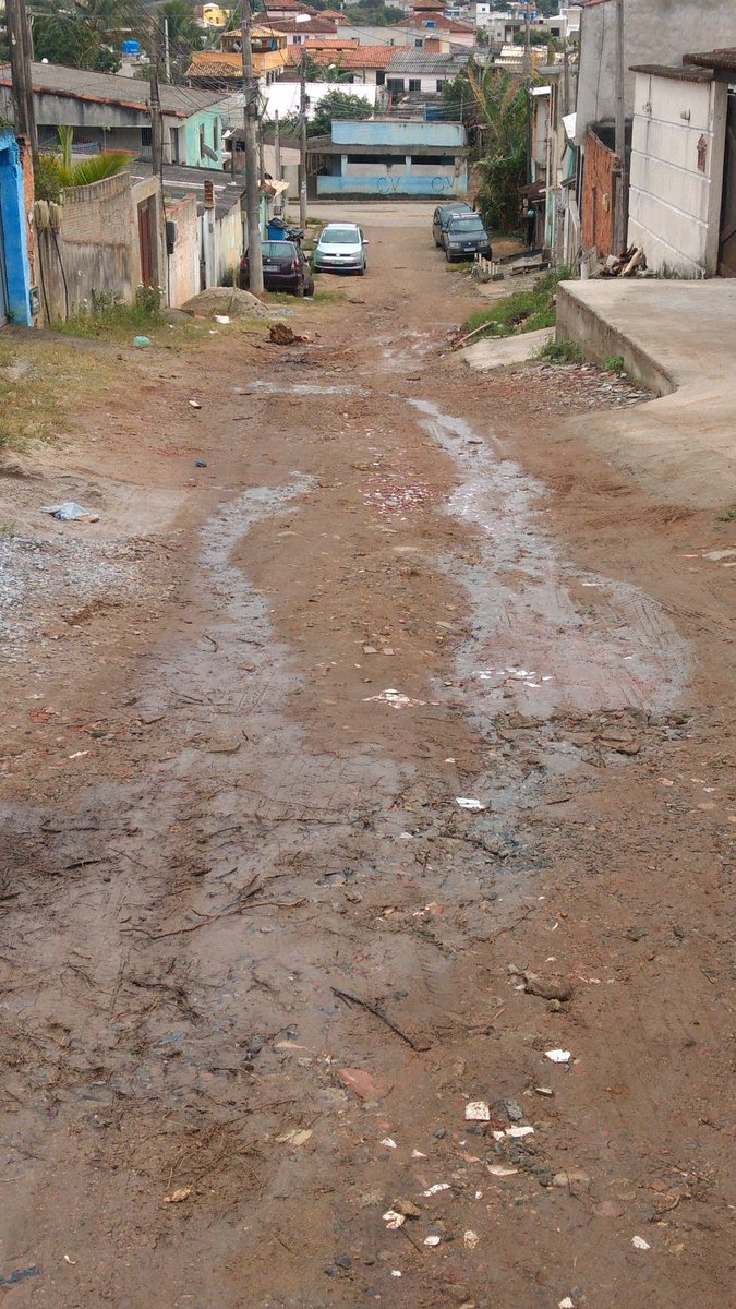 cmonteiro341's tweet photo. @PrefeituraSPA Olha aí Rua Arinda Freire dos santos bairro São João. Que vergonha. https://t.co/nSRzCfHVVM