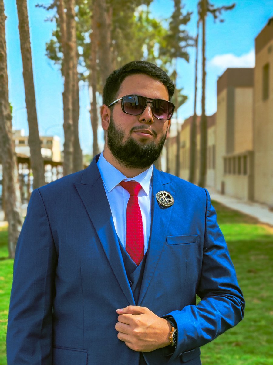 DAspellcaster's tweet image. Graduating in the theme of #DoctorStrange 
@MarvelStudios if y'all need an accountant let me know .
#marvel #MultiverseOfMadness