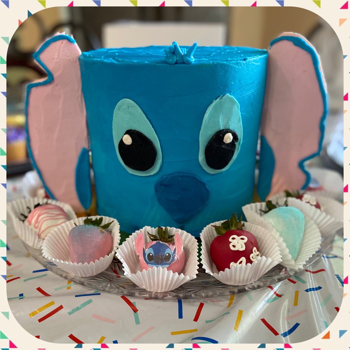 BatterCustom's tweet photo. Latest creation! Stitch cake, ears are made out of sugar cookies. All buttercream 😍 https://t.co/TR12ZpQcf3