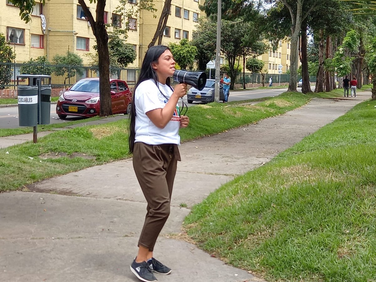 UJPBogota's tweet photo. En #Kennedy también emprendemos jornadas por el cambio. Porque la tarea se hace barrio a barrio, calle a calle. #Techotiva dice #PetroYFranciaSonElCambio https://t.co/N7k6njoxGb