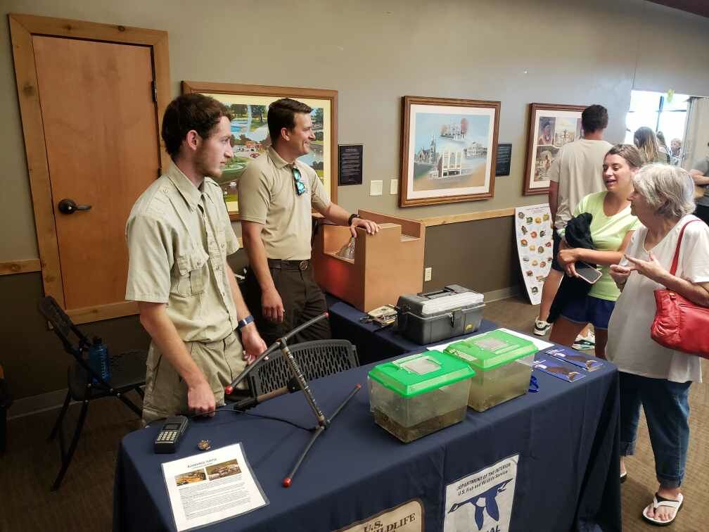 NewtFly's tweet image. Some pics from yesterday's Herp-O-Rama event. I hope it was fun for everyone who came. I myself learned that adult pythons are heavier than they look.

#Herps #AppliedLearning #Biology #Wildlife