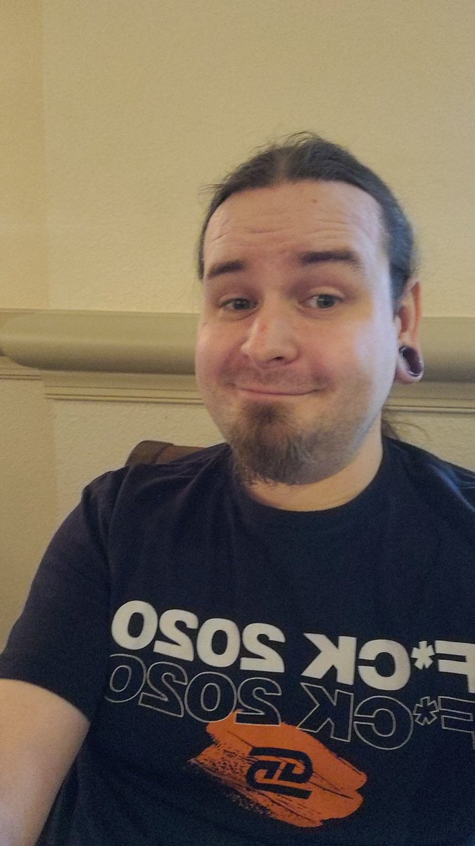 JuggaloSpyder17's tweet photo. Who is @GCXEvent that I haven't seen yet?

Let me know.
 If you see me,come say hi! https://t.co/7V3nSO5U6k