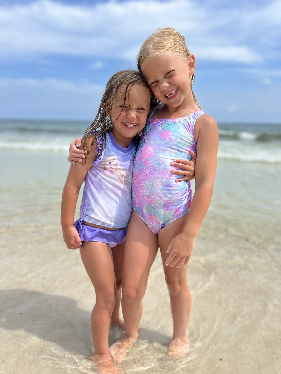 hollfrazier's tweet photo. ❤️🏖 https://t.co/PMHfb5xqEU