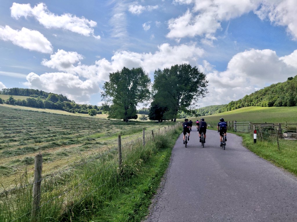 SmudgerAndy's tweet photo. @BrixtonBrewery @pariacc @WorkshopCoffee @upcycleldn_ 🚴 #OutsiderRide really was an epic 100km spin - thanks for organising! https://t.co/iCuSeJQMGB