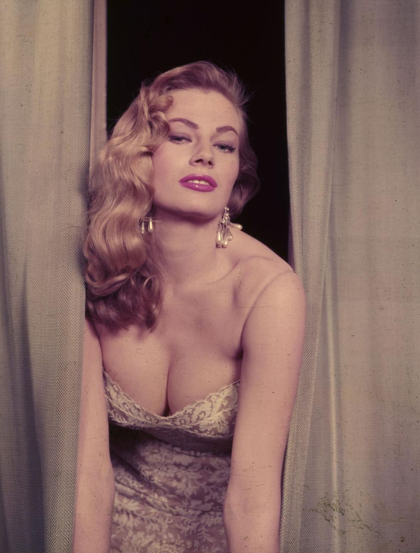 Anita Ekberg. 