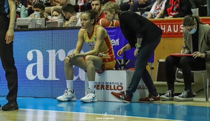 Laura Antoja se une al cuerpo técnico de la selección masculina de Angola

🇦🇴 La entrenadora catalana sigue creciendo y sumando experiencias | gigantes.com/selecciones/la…