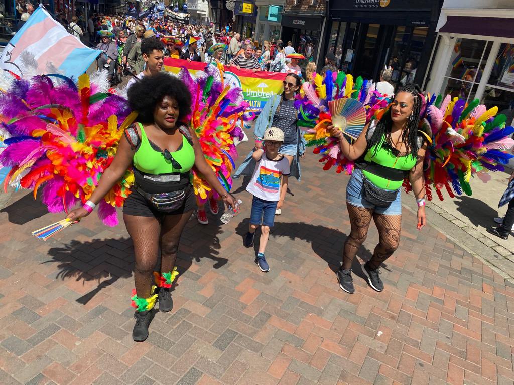 CanterburyUmbr1's tweet photo. Canterbury Umbrella ☂ being Proud at Pride #supportMH #Pride #LGBT #CanterburyPride #canterbury All Welcome at our hub Mon - Fri 8:30 to 4 🤗🎉👍☂️ https://t.co/mwmWiLyDVu