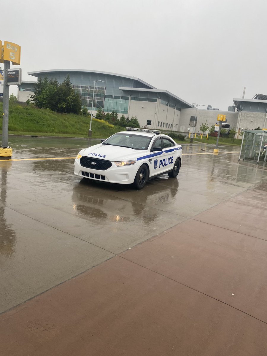 ConnorReesee's tweet photo. @safe_hrm @HfxRegPolice This has been going on all week, I have a picture from Thursday https://t.co/jGuqi702PO