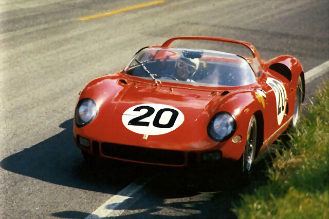 FerrariRaces_'s tweet photo. Ferrari 275 P - Le Mans 1964 https://t.co/HpVeawVtyo
