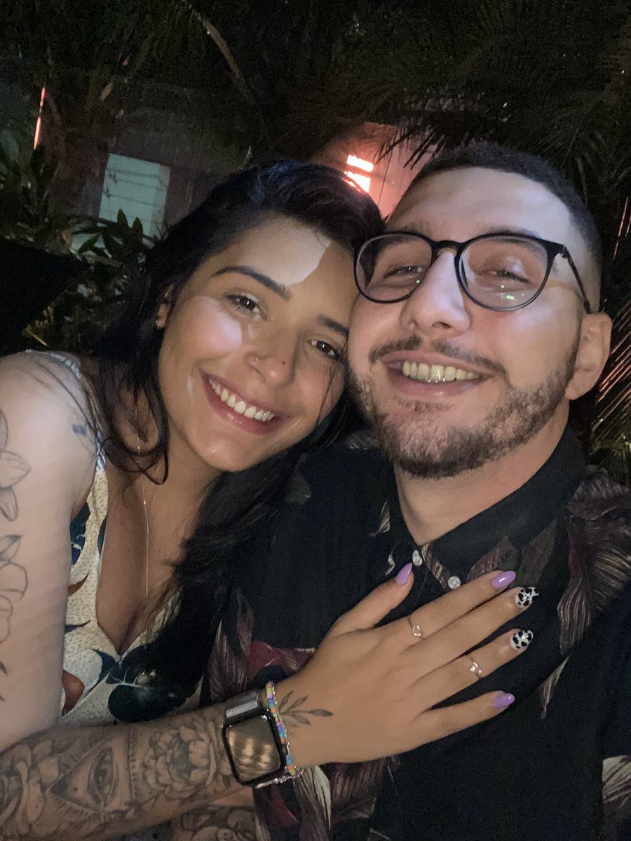 Merinoou's tweet photo. Primeiro dia dos namorados ao lado do meu amor ❤️ https://t.co/Scc2FBVfv5