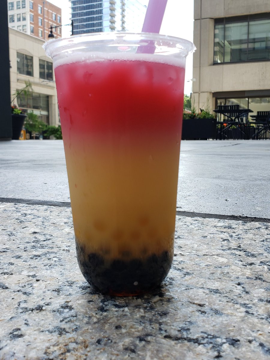_mamavale's tweet photo. Boba is life ... especially when it is so pretty. The end. #HappySunday
#bobaislife #justacupofbobaplease #pearlandpopping #doubleboba https://t.co/ViShZ8HYHP