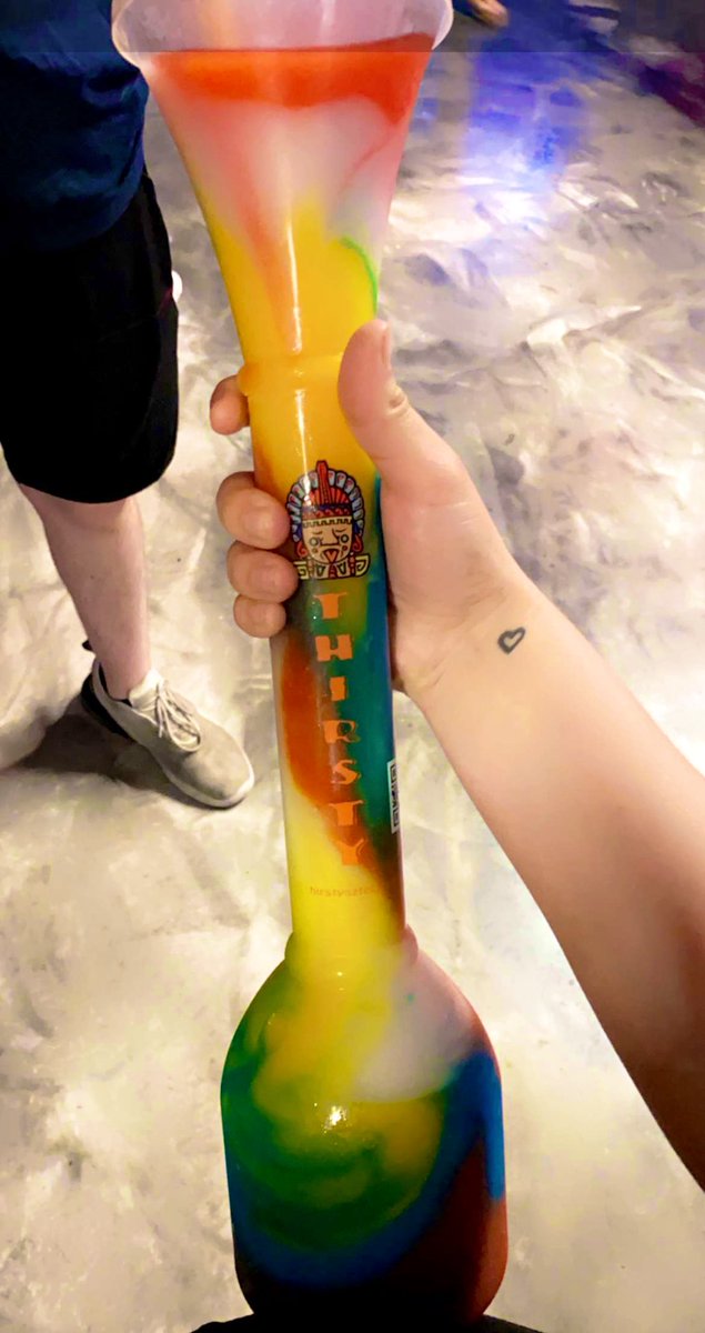 kayla_carter97's tweet photo. Cheers to getting fucked up on the riverwalk and #almost25 🥂 https://t.co/Fx2nsfFIUC