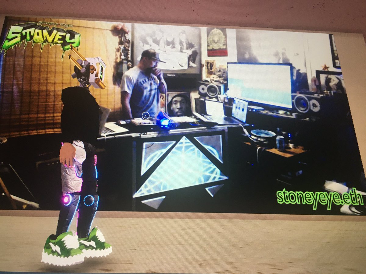 DJCkay's tweet photo. Checking out some cool digital art at @PortionApp (50,100) while listening to the true selecta @stoney_eye 🎵 

#Decentraland #Metaverse #DigitalArt #PortionApp https://t.co/Q0PgmX8Xd6