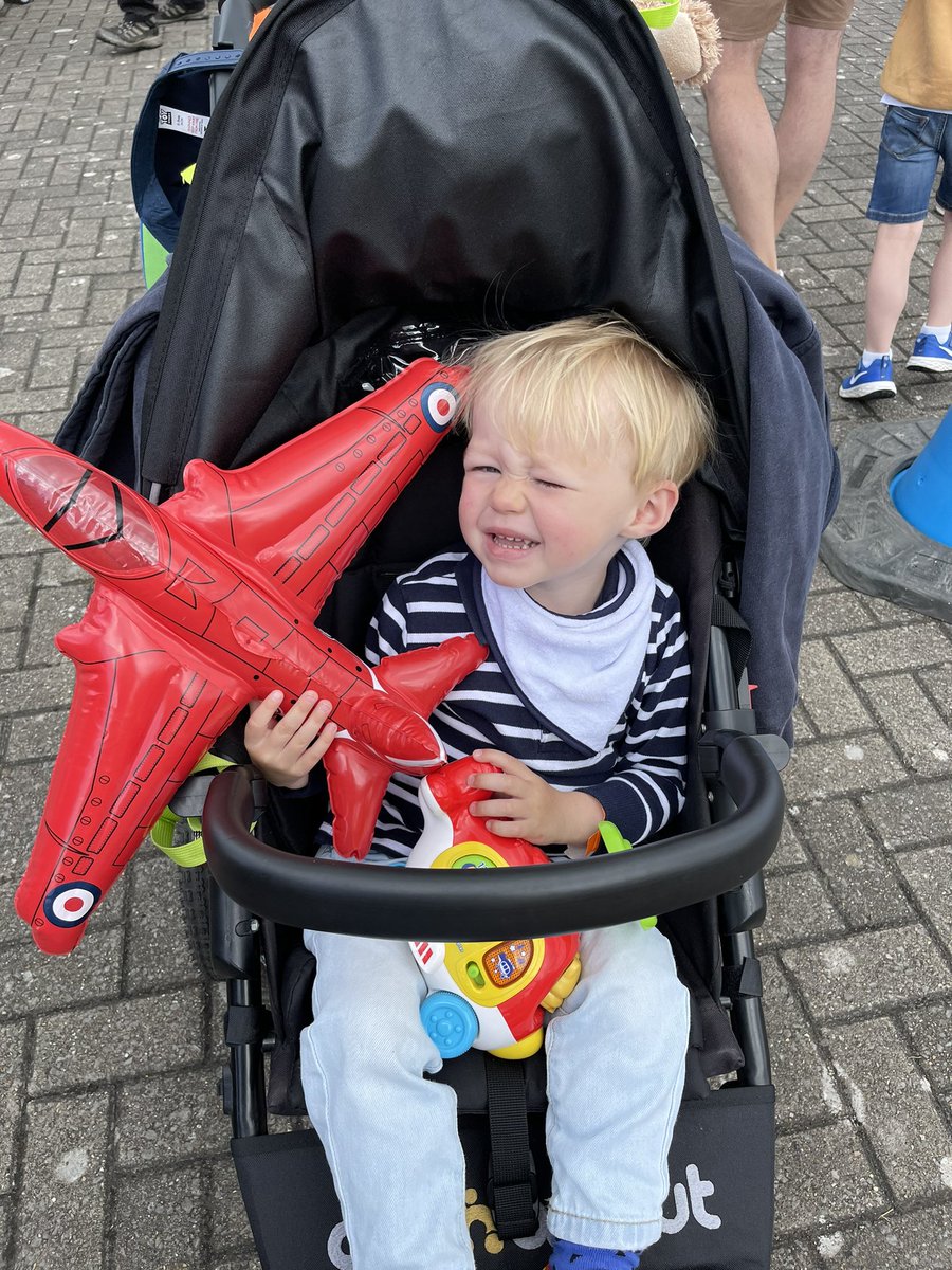 happy_plodder's tweet photo. @RAF_Cosford @RoyalAirForce had an amazing day at cosford with my grandson he loved every minute of it cheering and clapping, he loved the red arrows. Will definitely be taking him back next year. https://t.co/TSXFwPnMSI