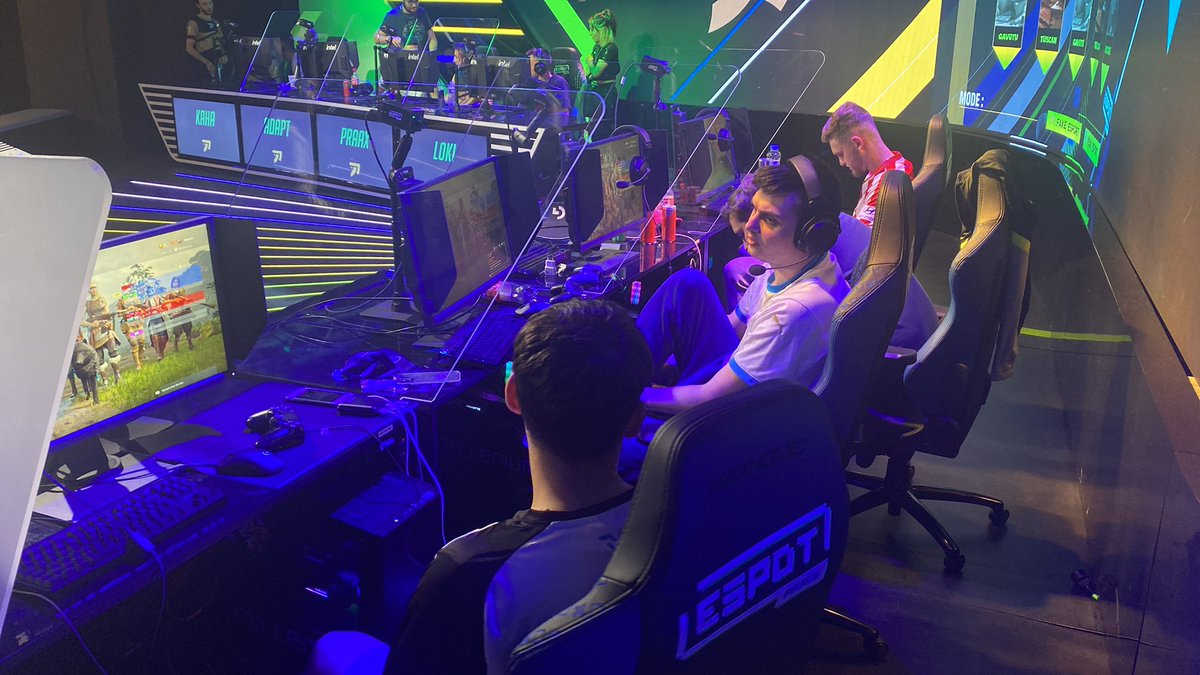 COD⚫️🔵

LAN #RISEUP2 🏆

Notre équipe s’impose 3-2 et remonte un BO pour tenter de remporter la coupe ! L’histoire est en marche la suite sur le deuxième BO5 

Let’s go baby ! 

Toujours à suivre ici : twitch.tv/espot_tv 

#VexalAlwaysReborn