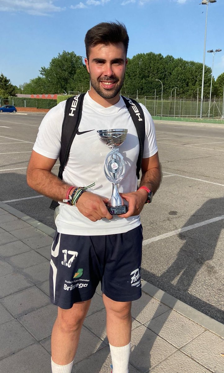 Damos la enhorabuena a nuestro jugador Javier Corral <a href="/javi_bri24/">javier corral</a> por el primer puesto conseguido en el torneo Máster de primera división.

¡¡¡Enhorabuena!!!