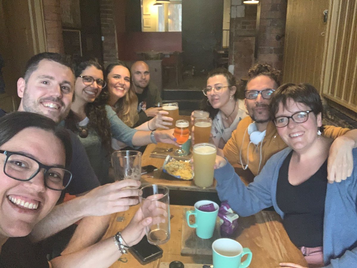 Marea Granate Mánchester tweet media