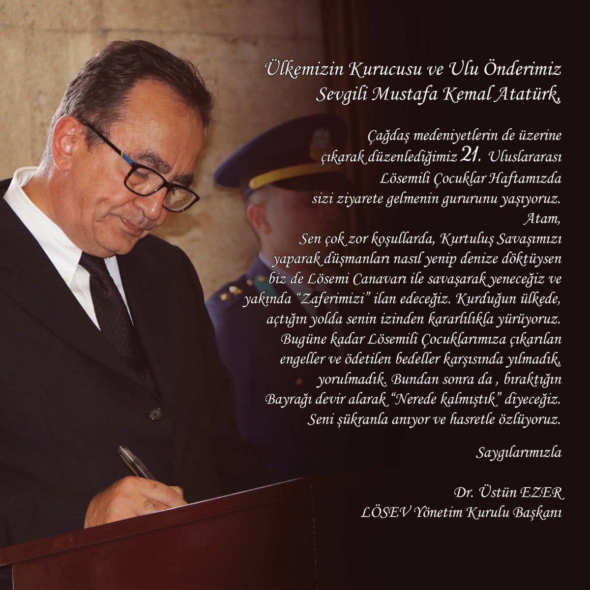 #AtamNeredeKalmıştık 
Anıtkabir defterine yazdığımız yazıyı gururla paylaşıyorum . 
“ Seni şükranla anıyor , hasretle özlüyoruz “