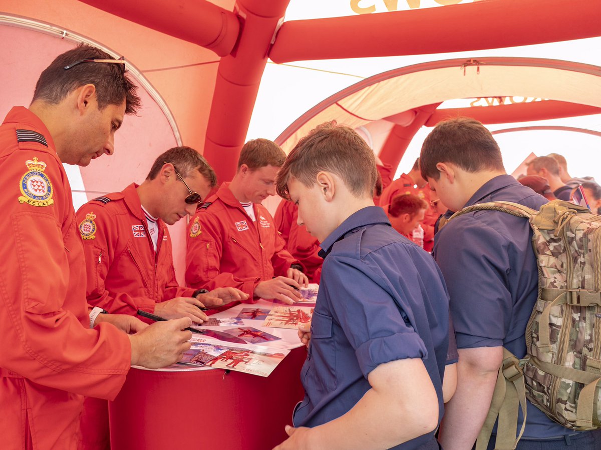 rafredarrows tweet picture